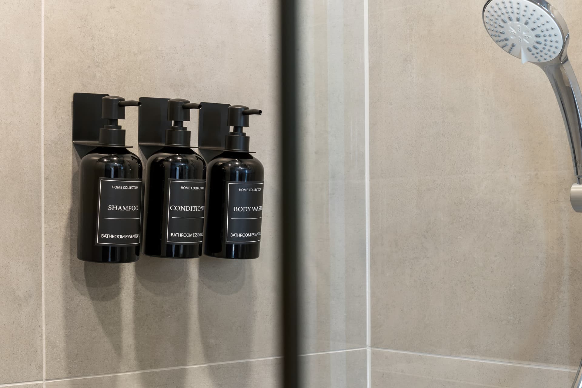 Shower toiletries